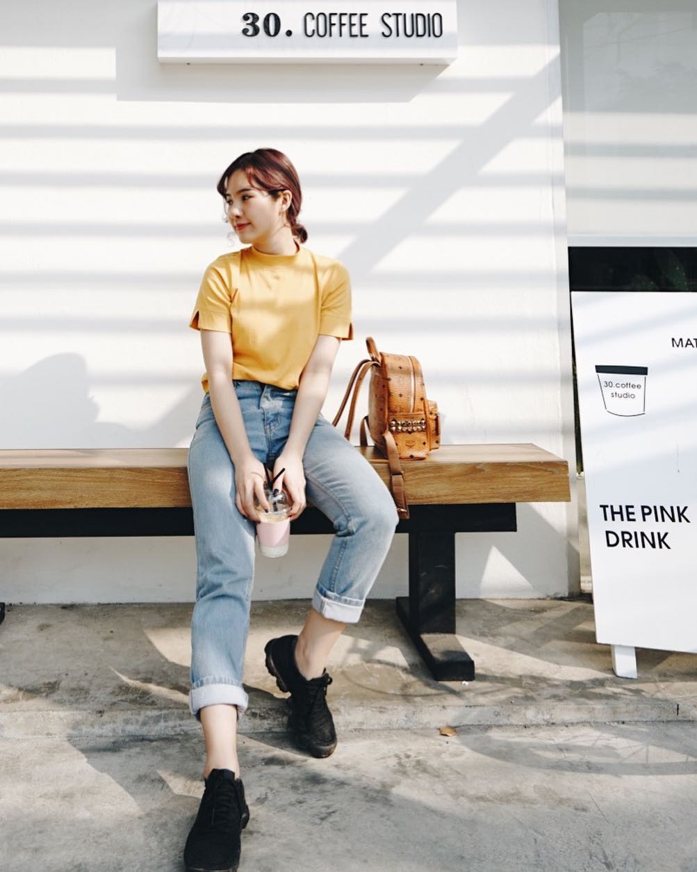 Chỉ cần có sẵn 5 món đồ này trong tủ váy áo là các nàng có thể hô biến vẻ ngoài trẻ trung ngay tức thì