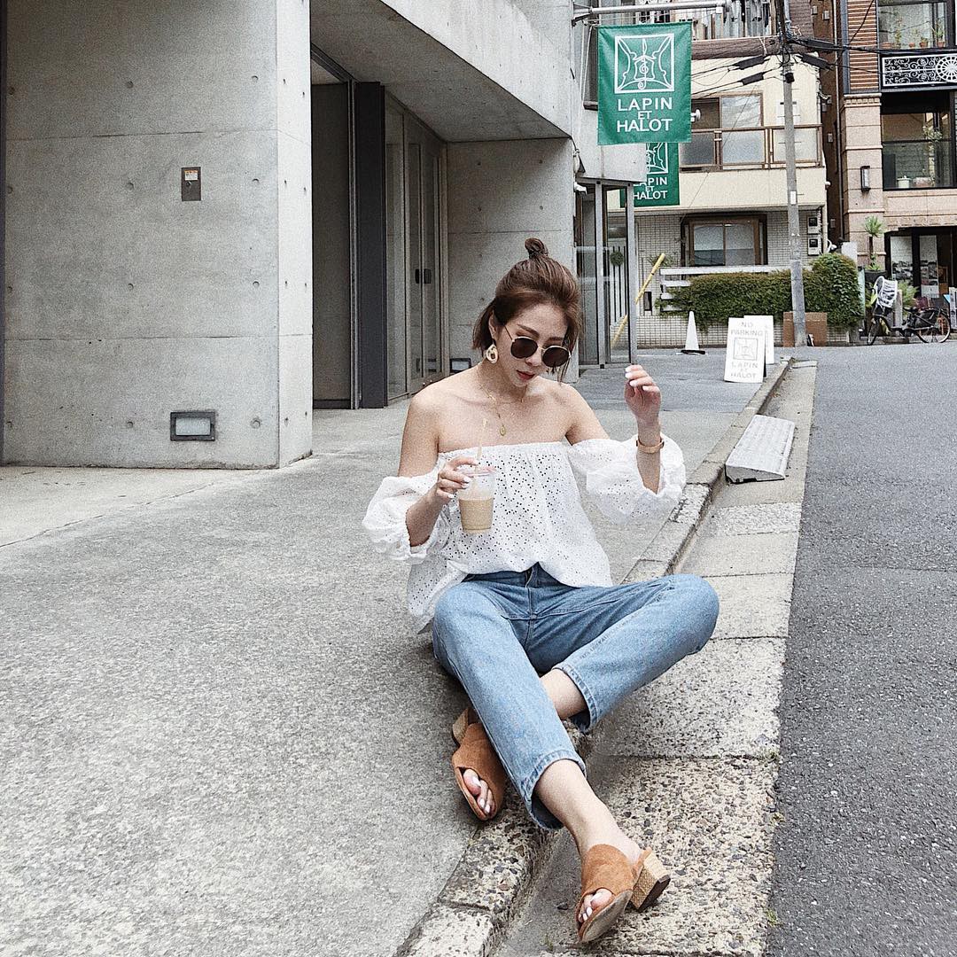 Chỉ cần có sẵn 5 món đồ này trong tủ váy áo là các nàng có thể hô biến vẻ ngoài trẻ trung ngay tức thì