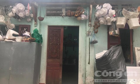 Vừa mở cửa, tôi giật bắn vì thấy sọ và hàm răng người