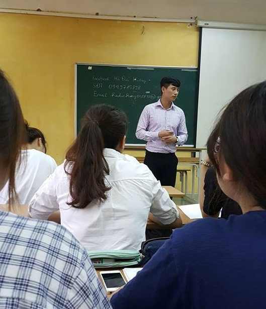 Loạt trai xinh gái đẹp bất ngờ nổi tiếng sau bức ảnh chụp lén