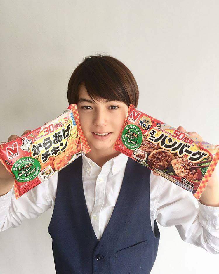 Cậu bé sinh năm 2007 mang hai dòng máu Đức - Nhật được mệnh danh là hoàng tử lai