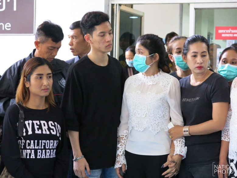 Lễ tang kín, tình tiết mới vụ người đẹp Thái Lan uống thuốc sâu tự tử