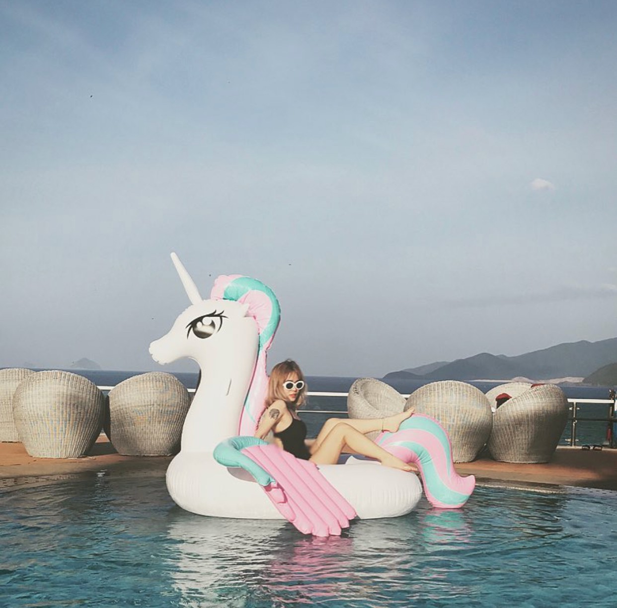 Trong các streamer nữ Việt Nam, ai là người sở hữu thân hình và phong cách gợi cảm nhất?