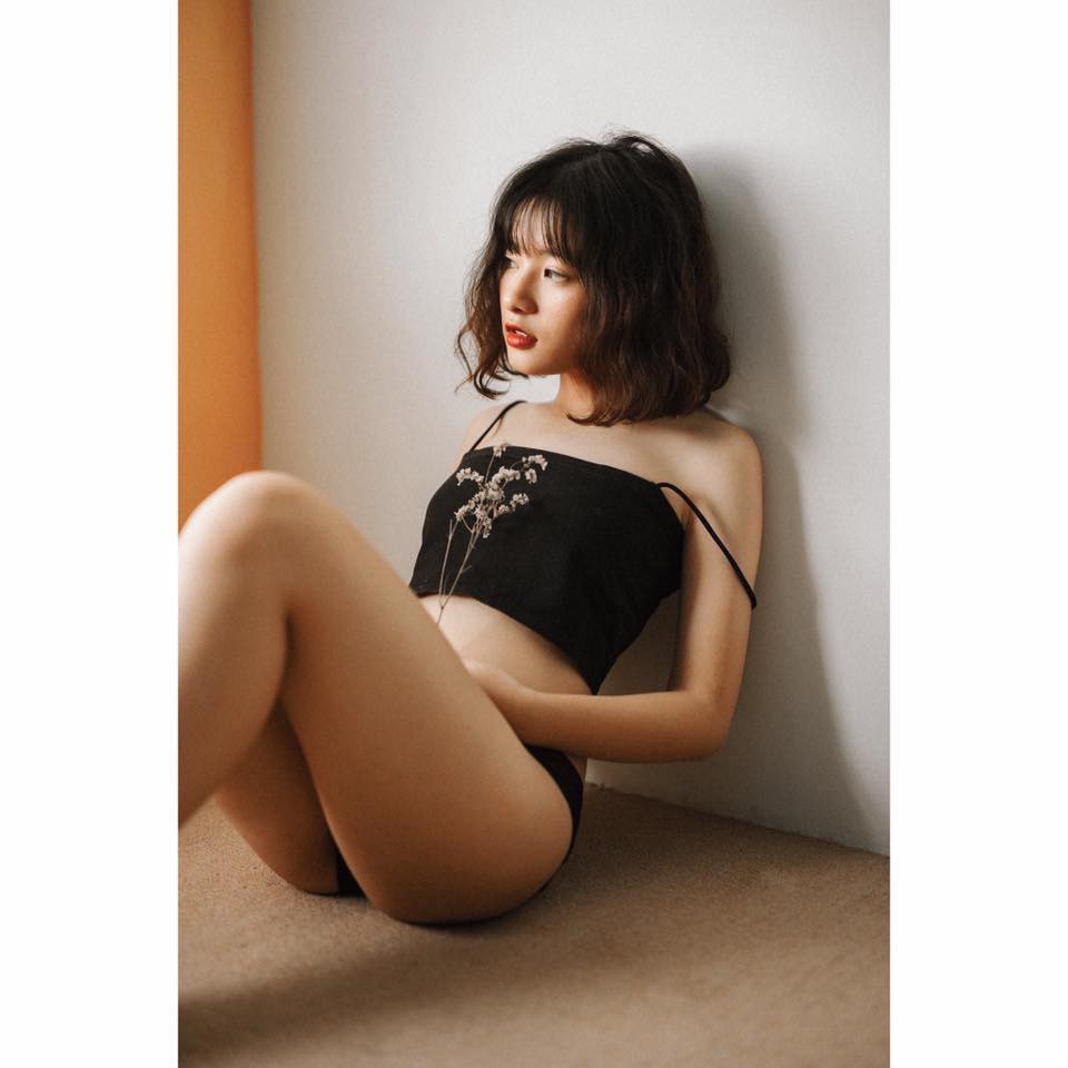 Trong các streamer nữ Việt Nam, ai là người sở hữu thân hình và phong cách gợi cảm nhất?