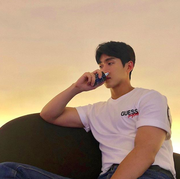 YouTuber mới nổi Hàn Quốc cao 1m84, được xem là chuẩn bạn trai mơ ước của mọi cô gái!