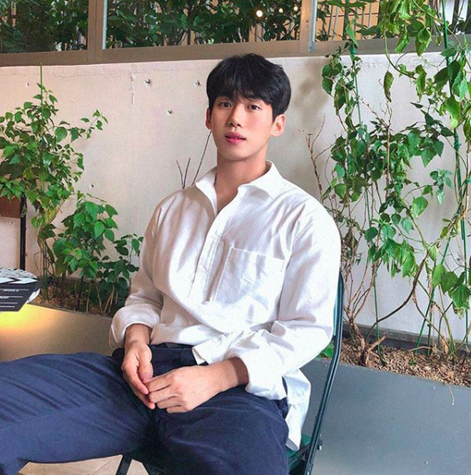 YouTuber mới nổi Hàn Quốc cao 1m84, được xem là chuẩn bạn trai mơ ước của mọi cô gái!