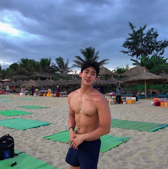 YouTuber mới nổi Hàn Quốc cao 1m84, được xem là chuẩn bạn trai mơ ước của mọi cô gái!