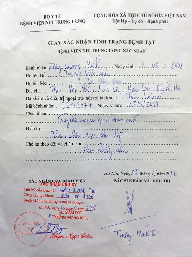 Câu chuyện người cha nghèo nuôi con trai suy thận giai đoạn cuối, suốt 3 năm giấu con nhặt 4 chiếc quần lót để mặc