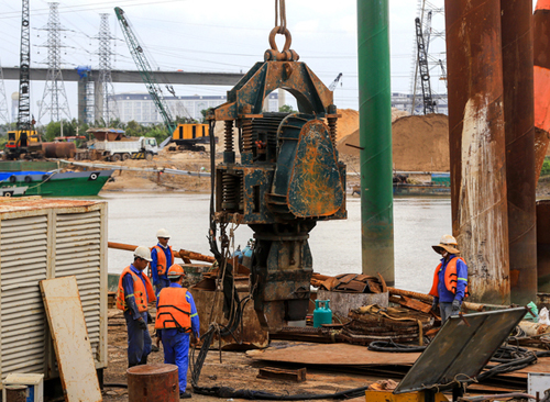 Chủ đầu tư dự án 10.000 tỷ: Dùng thép Trung Quốc để tối ưu thiết kế