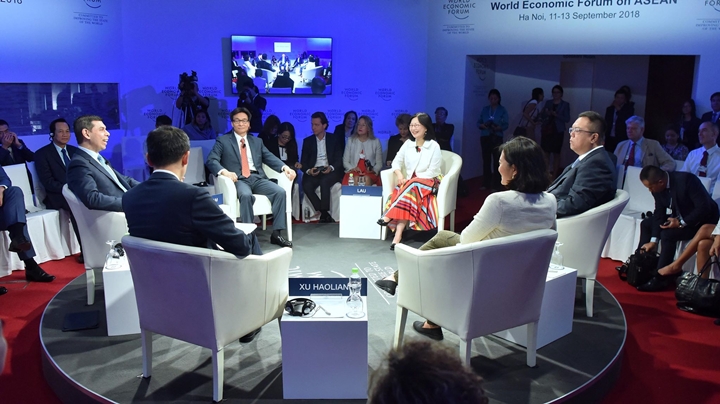 Phó thủ tướng Vũ Đức Đam: 100% người Việt sẽ có smartphone và học tập trên đó