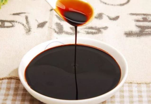 Ăn xì dầu sai cách, cả nhà 4 người mắc bệnh nghiêm trọng