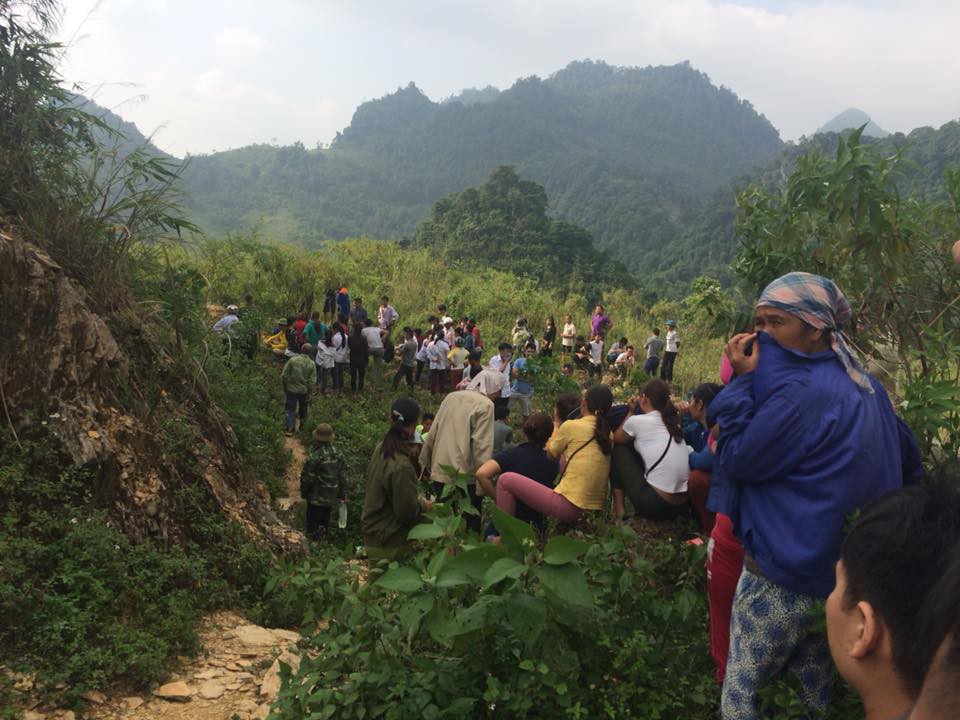 Hòa Bình: Nghi án giết người nhét trong bao tải ném xuống đèo