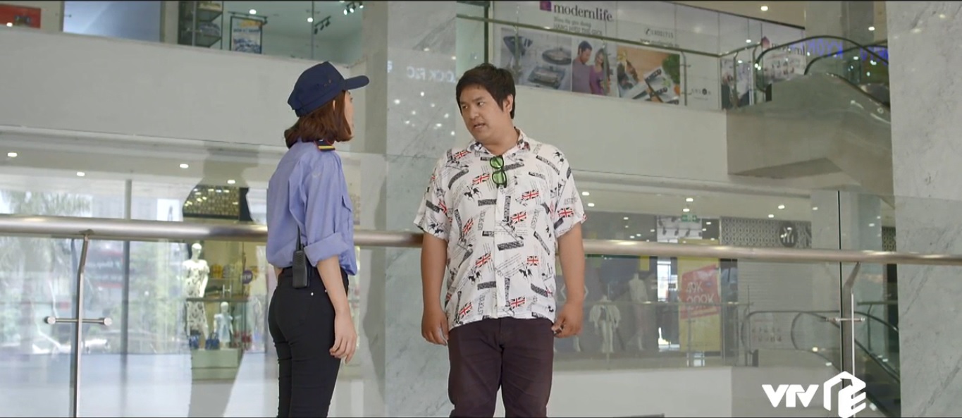 Phim Yêu Thì Ghét Thôi tập 6: Làm shipper không thành, Du bị cô bán rau chê ăn bám vợ