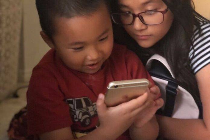 Mỹ: Bé gái người Việt tử vong vì đỡ 6 nhát dao oan nghiệt cho mẹ và lá thư xin lỗi nghẹn lòng được tìm thấy tại hiện trường