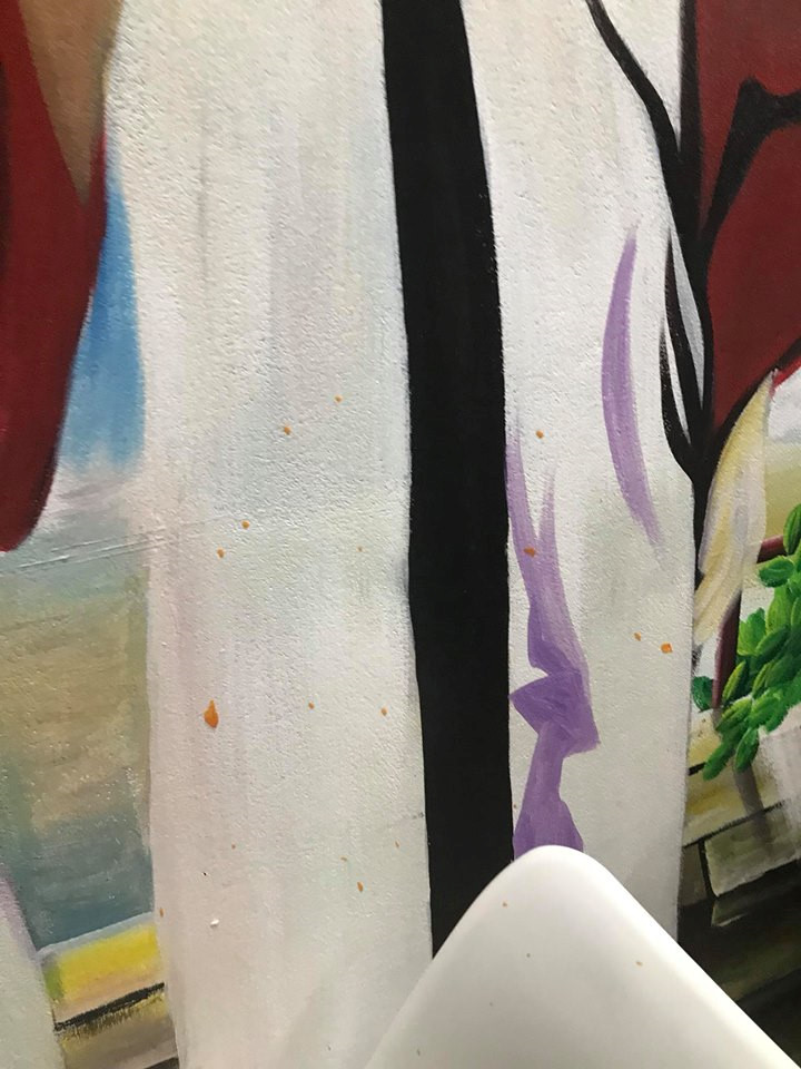 Đôi nam nữ đùa nghịch, vẩy tương ớt tung tóe quán ăn ở Quảng Ninh