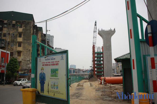 Toàn cảnh tuyến đường trên cao trị giá 9.400 tỷ do tỷ phú Phạm Nhật Vượng đầu tư Toàn cảnh tuyến đường trên cao trị giá 9.400 tỷ do tỷ phú Phạm Nhật Vượng đầu tư