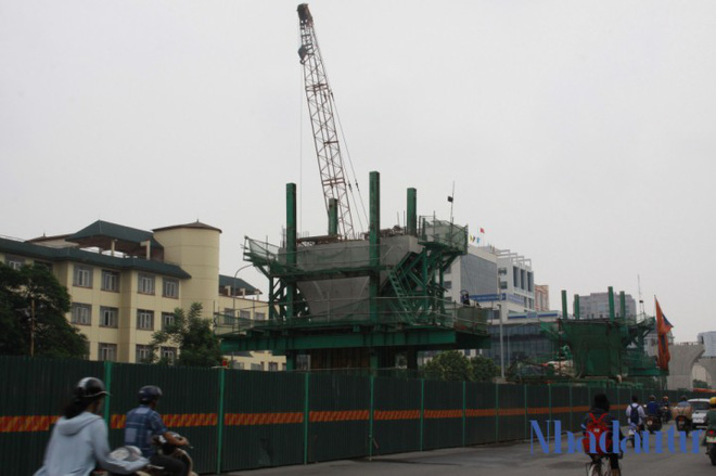 Toàn cảnh tuyến đường trên cao trị giá 9.400 tỷ do tỷ phú Phạm Nhật Vượng đầu tư Toàn cảnh tuyến đường trên cao trị giá 9.400 tỷ do tỷ phú Phạm Nhật Vượng đầu tư