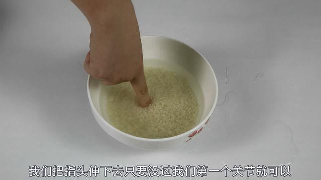 Thêm 2 thứ này vào nồi khi nấu cơm, bạn sẽ có được món cơm thơm mềm và giàu dinh dưỡng