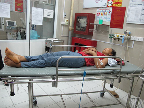 Những nguy hiểm rình rập sức khỏe khi ăn thịt chó