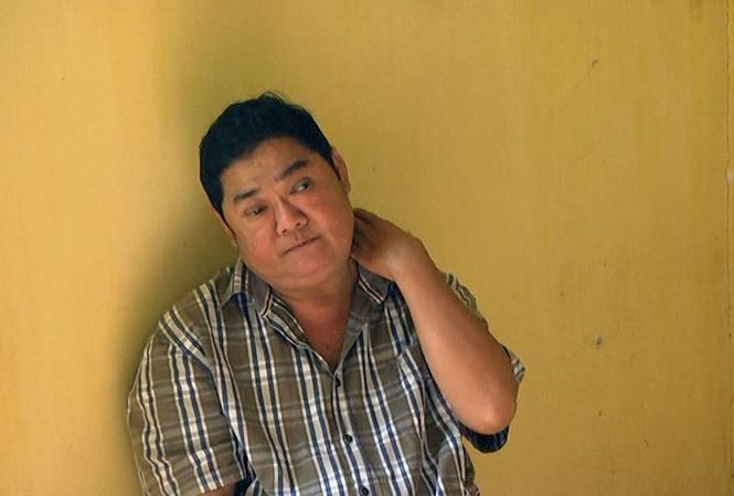 Nghĩ bị xem thường, chồng cho vợ uống thuốc ngủ rồi chém tử vong