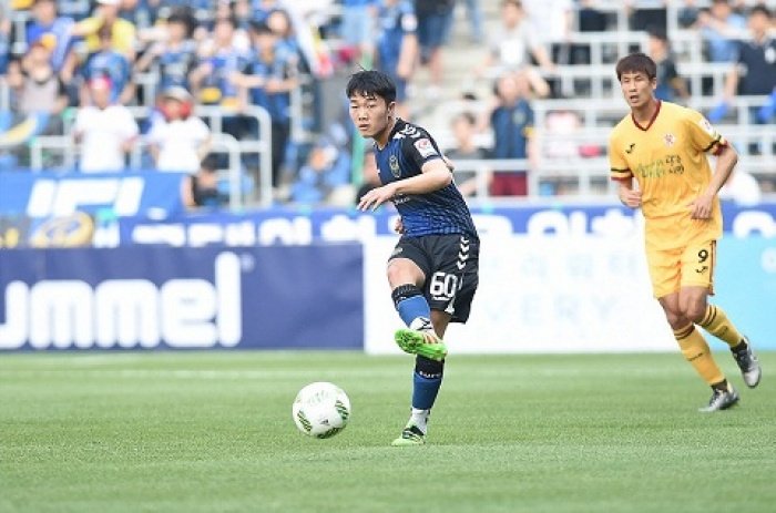 Quang Hải chưa xuất ngoại: Vì vết xe đổ nhà bầu Đức!