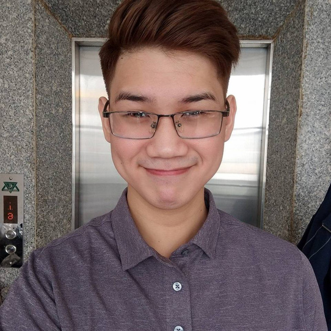 BMHH: Anh trai tìm người yêu nhưng cậu em trai ngồi dưới mới là nhân vật được chú ý vì quá đẹp trai