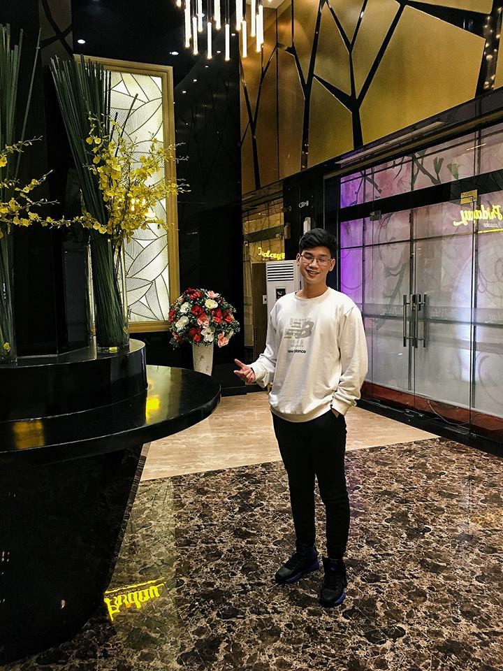 BMHH: Anh trai tìm người yêu nhưng cậu em trai ngồi dưới mới là nhân vật được chú ý vì quá đẹp trai