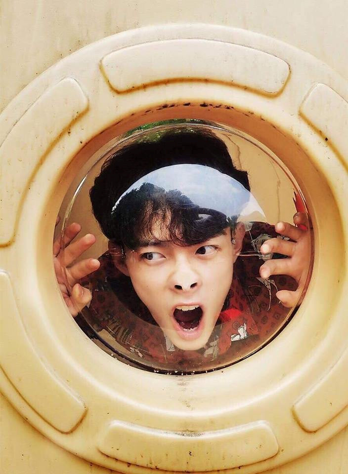 Hot boy Trung Quốc 19 tuổi, giống nhiều diễn viên nổi tiếng