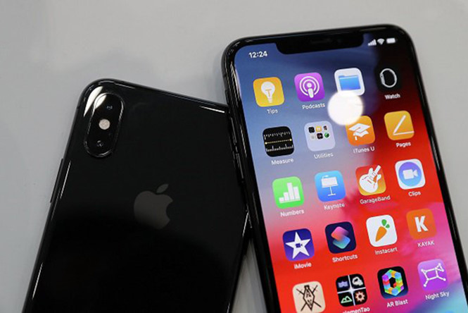 Choáng với chi phí sửa chữa iPhone Xs Max