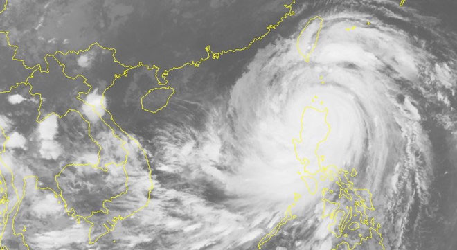 Trưa nay siêu bão Mangkhut khả năng đi vào Biển Đông