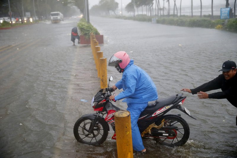 Philippines xác nhận 2 người đầu tiên thiệt mạng vì siêu bão Mangkhut