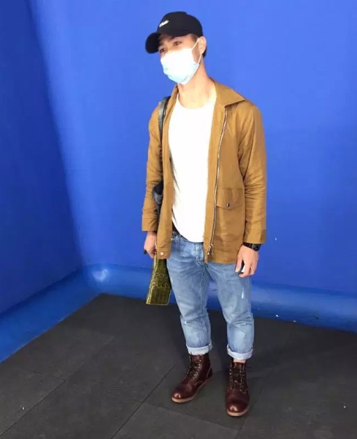 Bão người yêu tin đồn thủ môn Bùi Tiến Dũng chưa qua, dân mạng lại giông gió vì tin cô nàng xinh đẹp này là người yêu Công Phượng