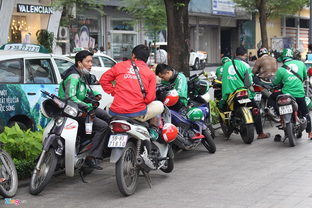 Khách phàn nàn Grab chiều chuộng người dùng mới, bỏ bê khách hàng cũ
