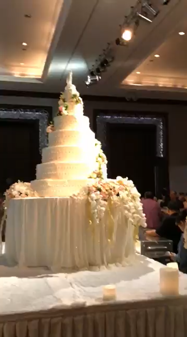 Kim Nhã BB-BG lộng lẫy như công chúa trong đám cưới lần 2 với bạn trai người Thái