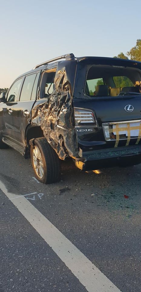 Xe tải đâm xế hộp biển số tứ quý trên cao tốc, 1 chiến sĩ CSGT cấp cứu