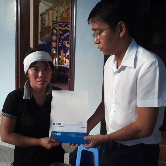 Tai nạn 13 người chết: Tạm ứng 120 triệu đồng cho gia đình nạn nhân