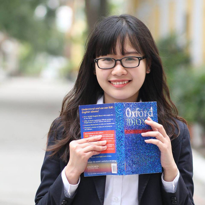 Không hổ danh là ngôi trường của hoa hậu, ở Ngoại thương có 1 CLB chỉ toàn trai xinh gái đẹp