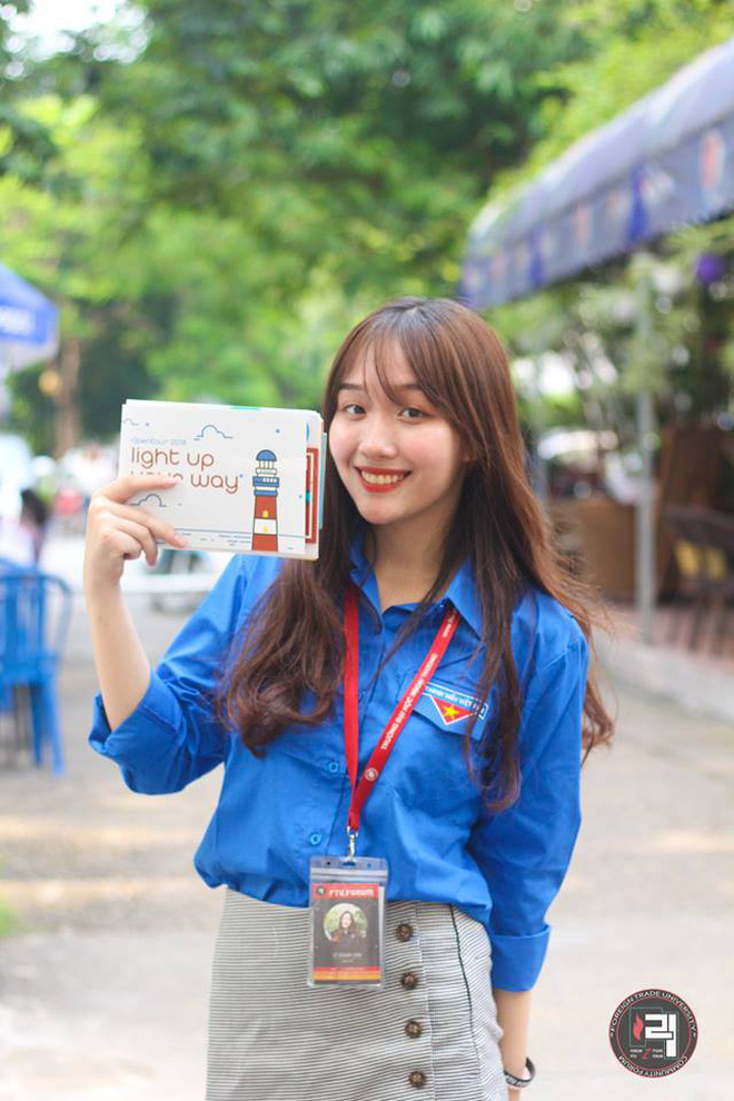 Không hổ danh là ngôi trường của hoa hậu, ở Ngoại thương có 1 CLB chỉ toàn trai xinh gái đẹp