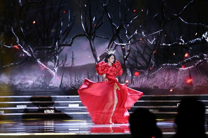 Clip: Phút đăng quang của Tân Hoa hậu Việt Nam 2018 - Trần Tiểu Vy! Clip: Phút đăng quang của Tân Hoa hậu Việt Nam 2018 - Trần Tiểu Vy!