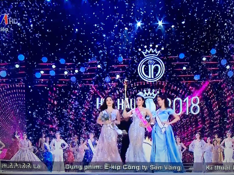 Clip: Phút đăng quang của Tân Hoa hậu Việt Nam 2018 - Trần Tiểu Vy! Clip: Phút đăng quang của Tân Hoa hậu Việt Nam 2018 - Trần Tiểu Vy!