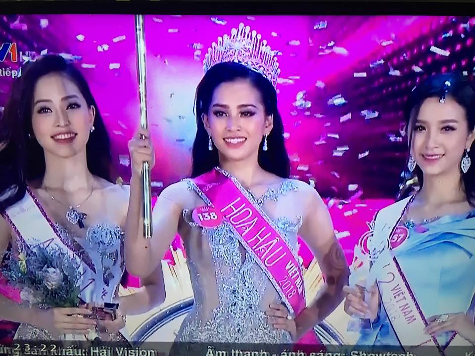 Clip: Phút đăng quang của Tân Hoa hậu Việt Nam 2018 - Trần Tiểu Vy! Clip: Phút đăng quang của Tân Hoa hậu Việt Nam 2018 - Trần Tiểu Vy!