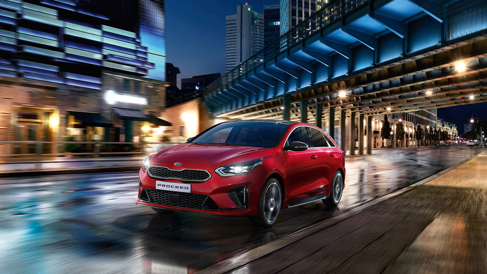 Kia ProCeed 2019 vén màn - dáng sang trọng, vận hành ấn tượng