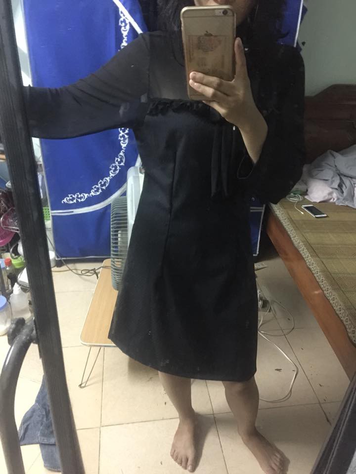 Chi 300k mua váy sang chảnh, đã phải nhận về chiếc giẻ lau cao cấp, cô gái còn bị cửa hàng chặn luôn Facebook