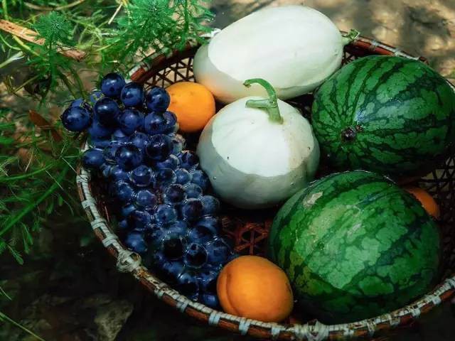 Ngôi nhà bình yên và cuộc sống hạnh phúc của gia đình 3 người đã bán hai mảnh đất ở phố về sống ở ngôi làng cổ