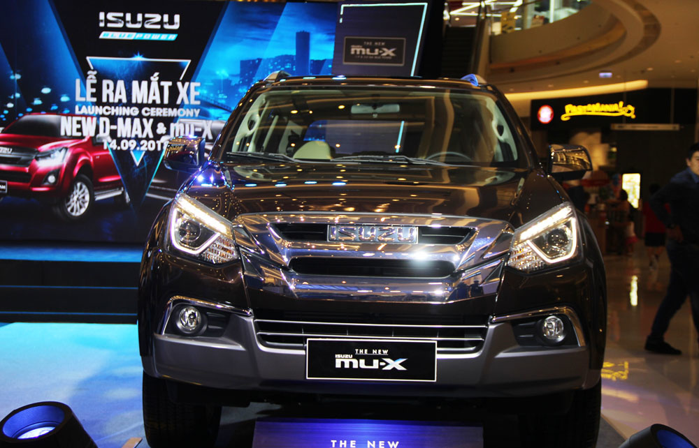 Isuzu mu-X 2018 giá từ 820 triệu - cơ hội nào trước Toyota Fortuner