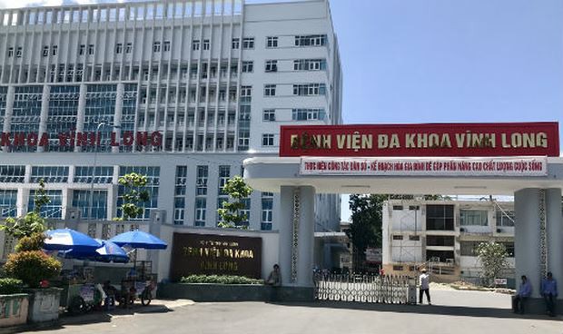 Vĩnh Long: Hai thai nhi gần sinh bỗng chết lưu trong bụng mẹ, gia đình bệnh nhân vây kín bệnh viện đòi làm rõ