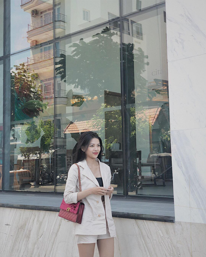 Chân dung cô gái Khánh Hoà vừa được Phan Mạnh Quỳnh cầu hôn trên biển