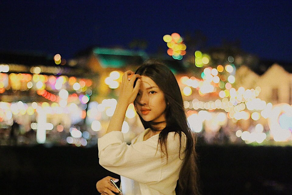 Chân dung cô gái Khánh Hoà vừa được Phan Mạnh Quỳnh cầu hôn trên biển