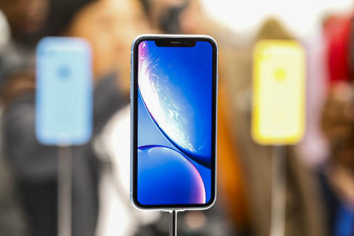 iPhone Xr bán muộn vì gặp vấn đề trong sản xuất