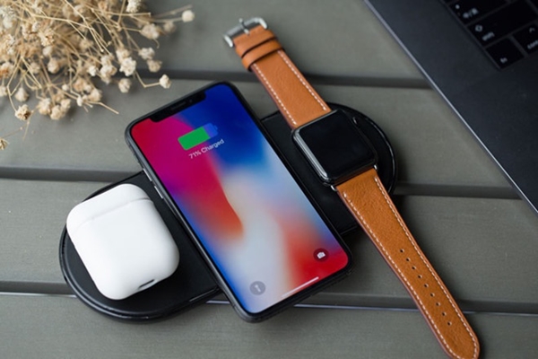 Apple gặp khó trong sản xuất bộ sạc không dây AirPower?